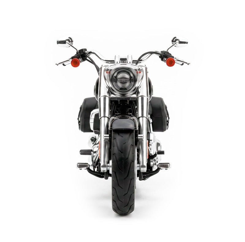 Harley Fat Boy 1:6 com Controle Remoto e Efeitos Realistas
