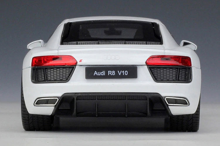 Audi R8 V10 1:24