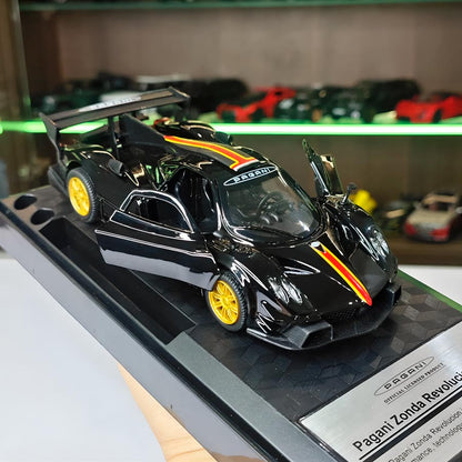 Pagani Zonda Revolución em Escala 1:31