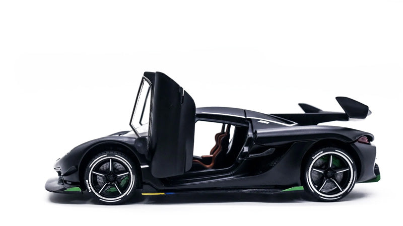 Koenigsegg Jesko 1:24 – Miniatura de Luxo com Iluminação e Som