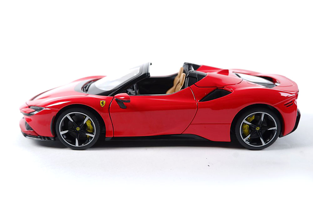 Ferrari SF90 Spider (Escala 1:18)