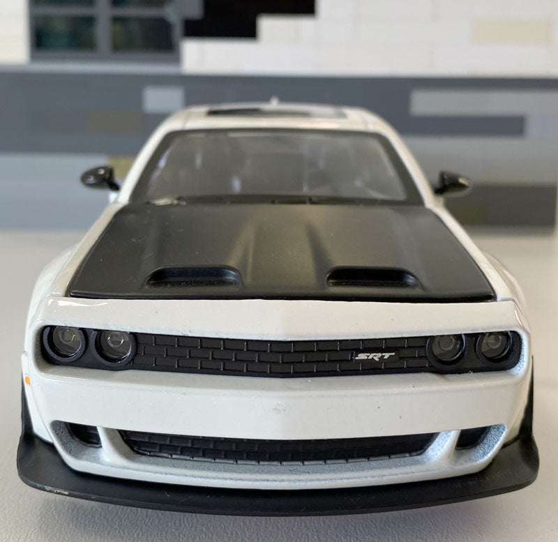Dodge Challenger SRT Hellcat 1:24