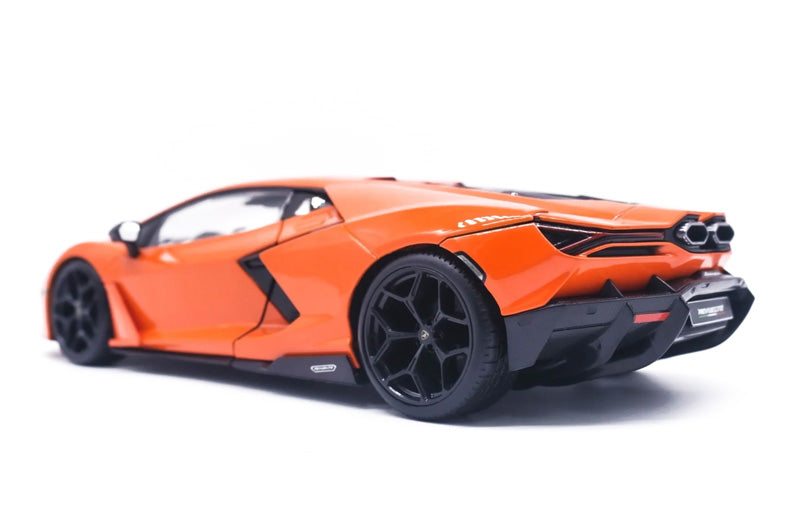 Lamborghini Revuelto em Escala 1:18