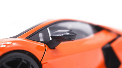 Lamborghini Revuelto em Escala 1:18
