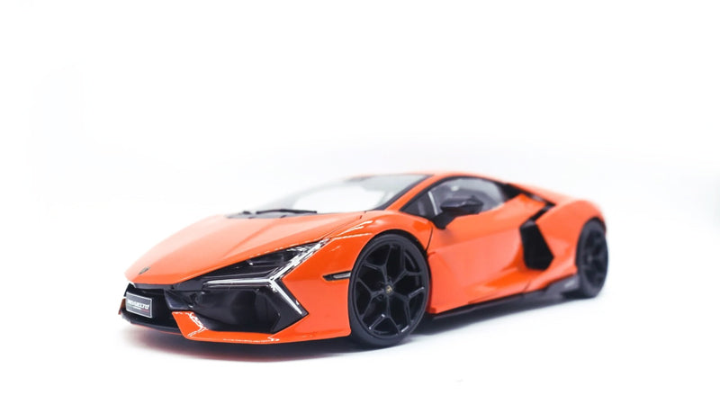 Lamborghini Revuelto em Escala 1:18