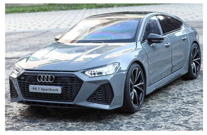 Audi RS7 Sportback com Chave Remota em Escala 1:18