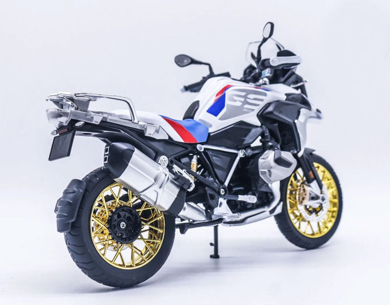 Miniatura Gigante de BMW R1250 GS ADV com Alforjes em Escala 1:9