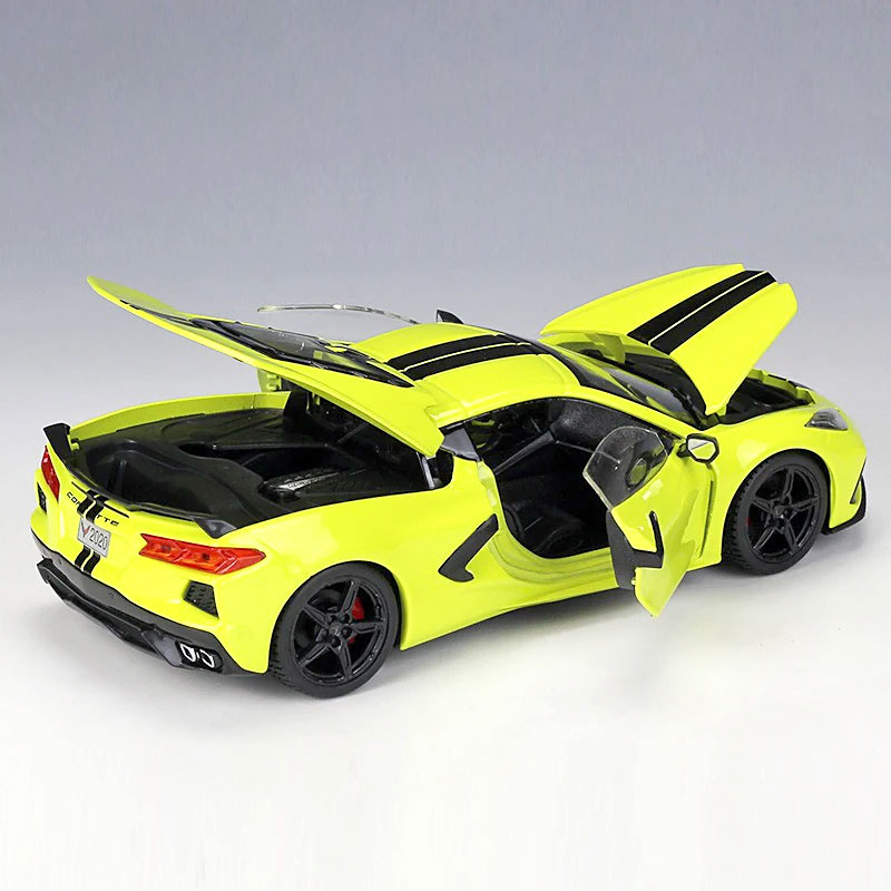 Corvette Stingray 2020 em Escala 1:24