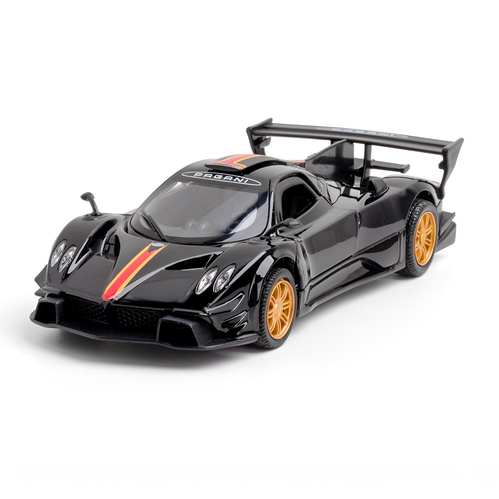 Pagani Zonda Revolución em Escala 1:31