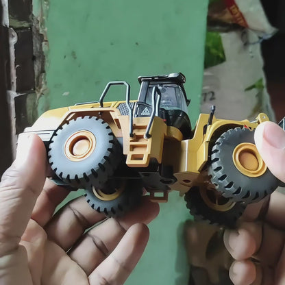 Miniatura de Carregadeira em Metal HUINA