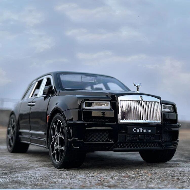 Rolls-Royce Cullinan em Escala 1:20